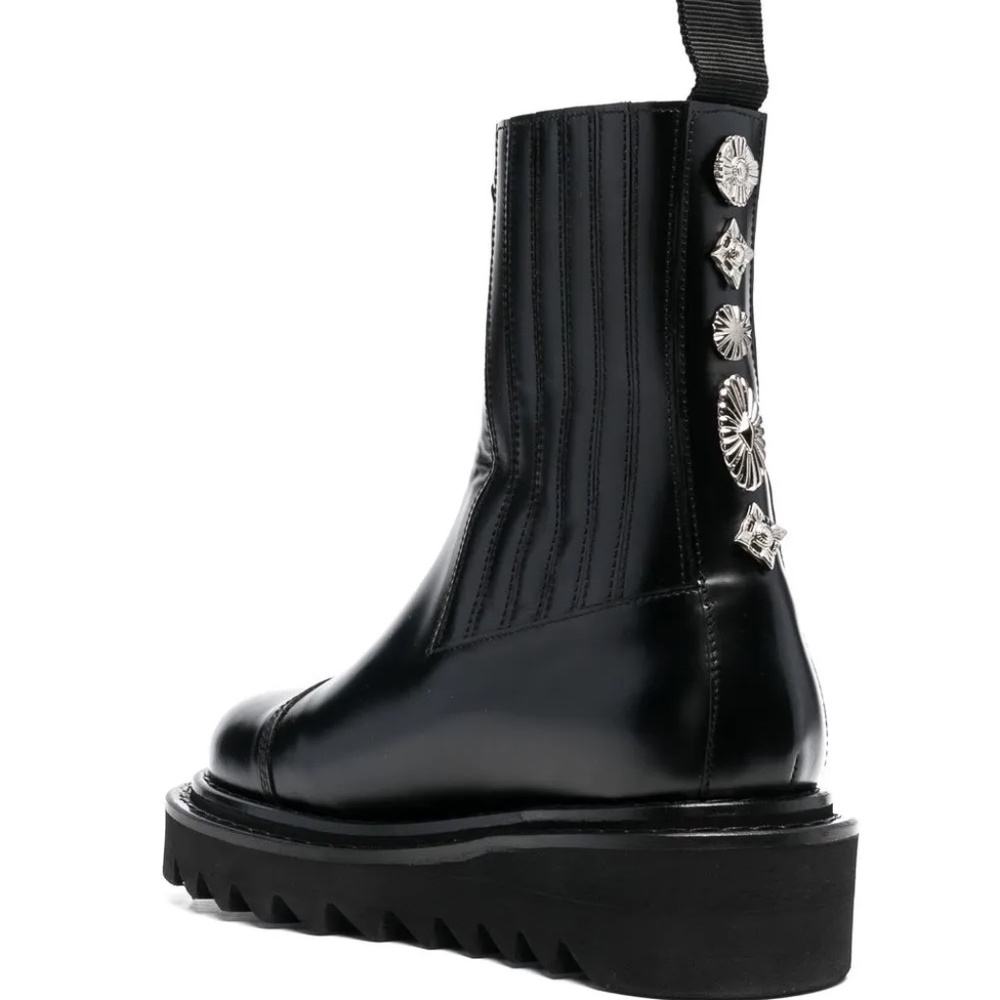 Toga Pulla ridged sole ankle boots